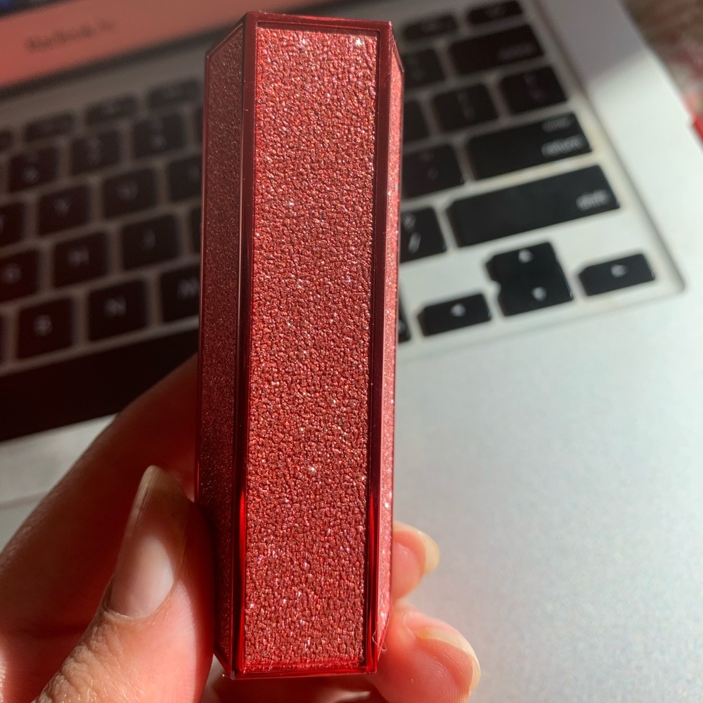 Hank and Henry cream lipstick in Te Amo
